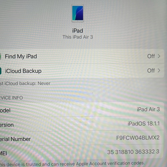 Apple iPad Air 3 Bundle - Picture 2 of 14